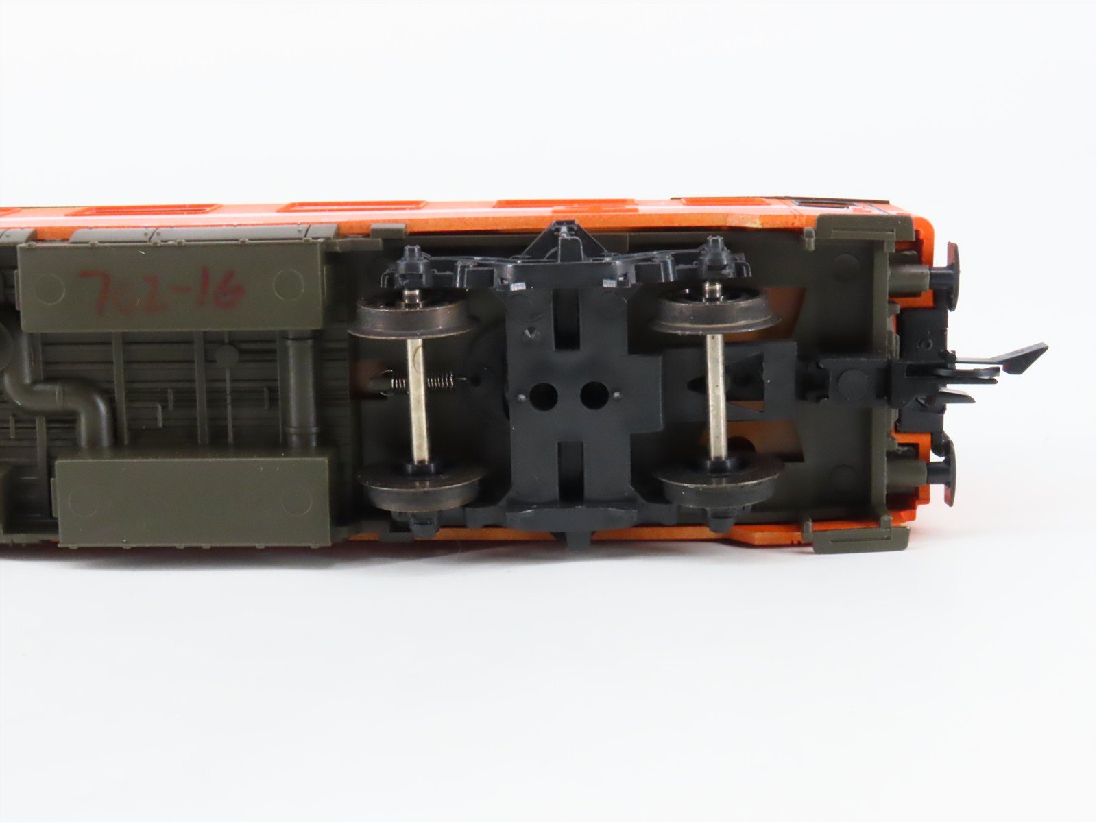 HO Scale Roco 4236G SNCF French National 1st Class Passenger Car #906-4