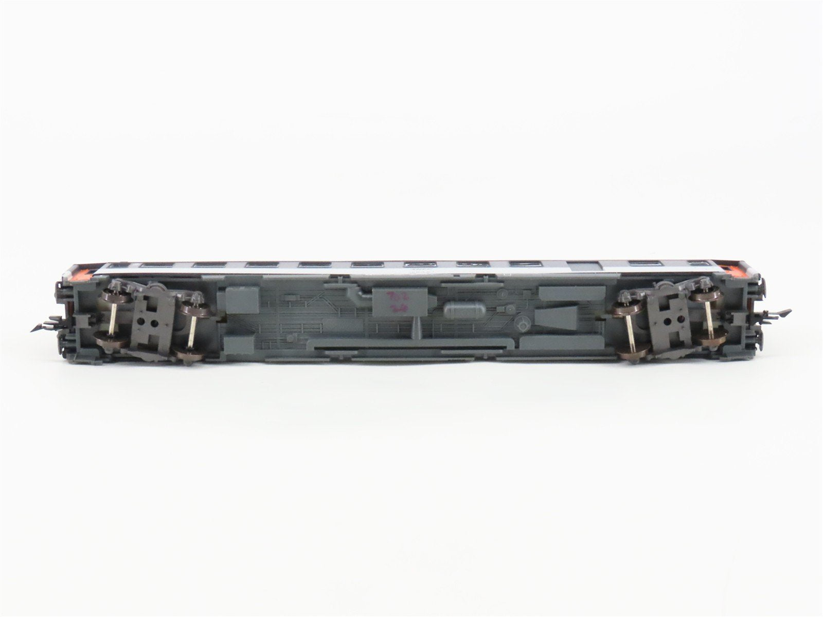 HO Scale Roco 4223A SNCF French National 2nd Class Passenger Car #267-5
