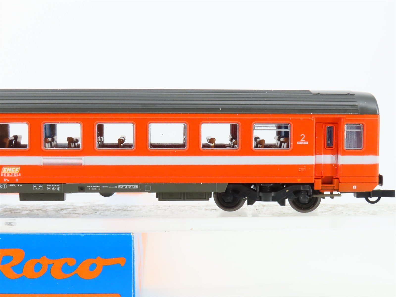 HO Scale Roco 4275B SNCF French National 2nd Class Passenger Car #525-6