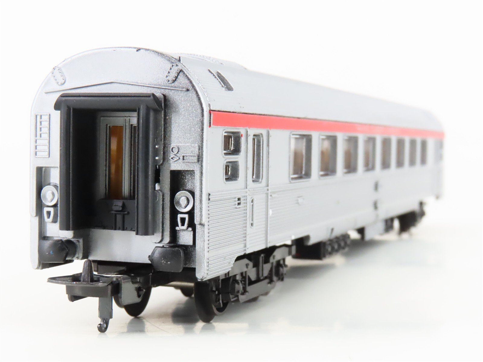 HO Scale Lima 301023 SNCF Trans Europ Express Coach Passenger Car #940-0