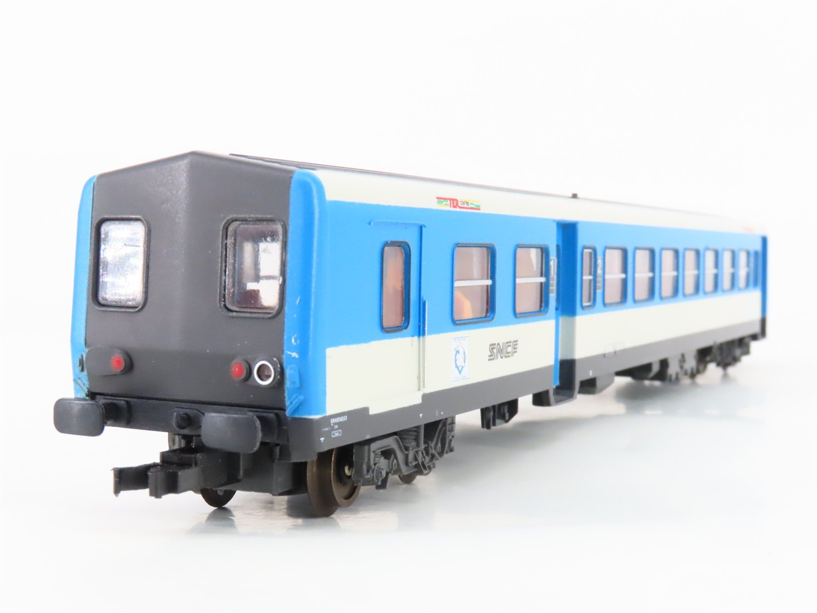 HO Scale Lima 20-8/77L SNCF French National 2nd Class Passenger Car