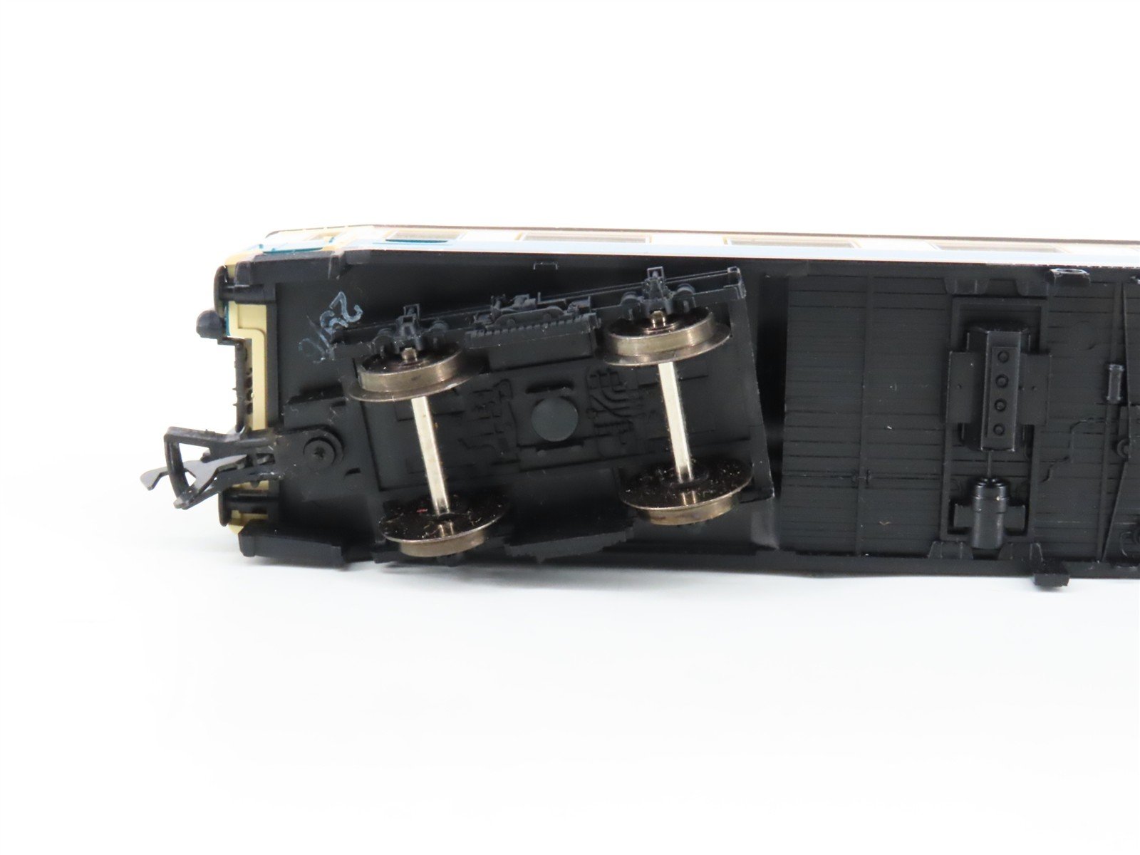 HO Scale Fleischmann 5191 DB Deutsche Bahn 1st Class Passenger Car #222-2