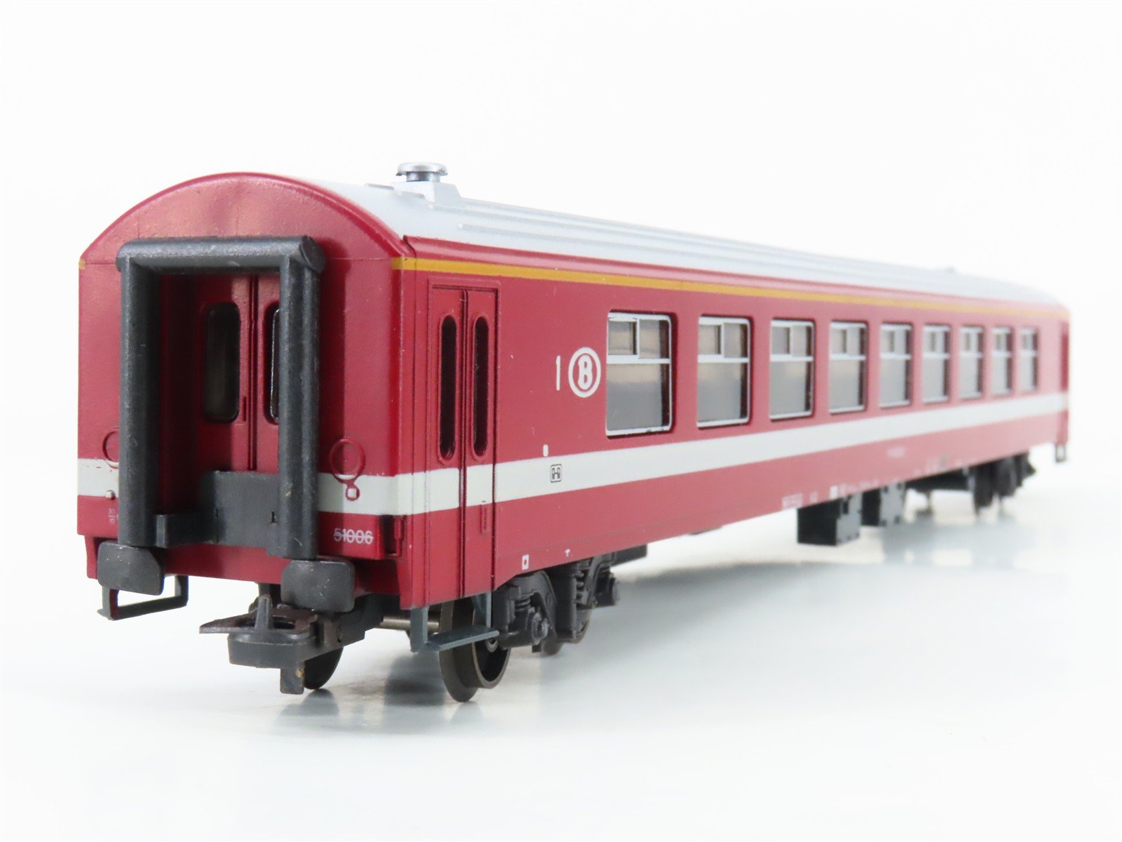 HO Scale Lima 309134 SNCB Belgian National 1st Class Passenger Car #006-7