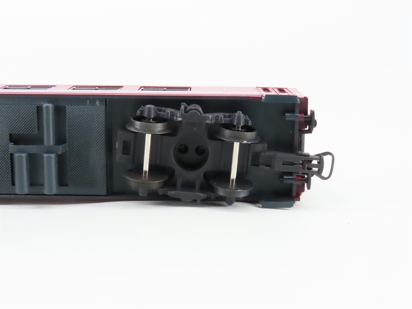 HO Scale Lima 309134 SNCB Belgian National 1st Class Passenger Car #006-7