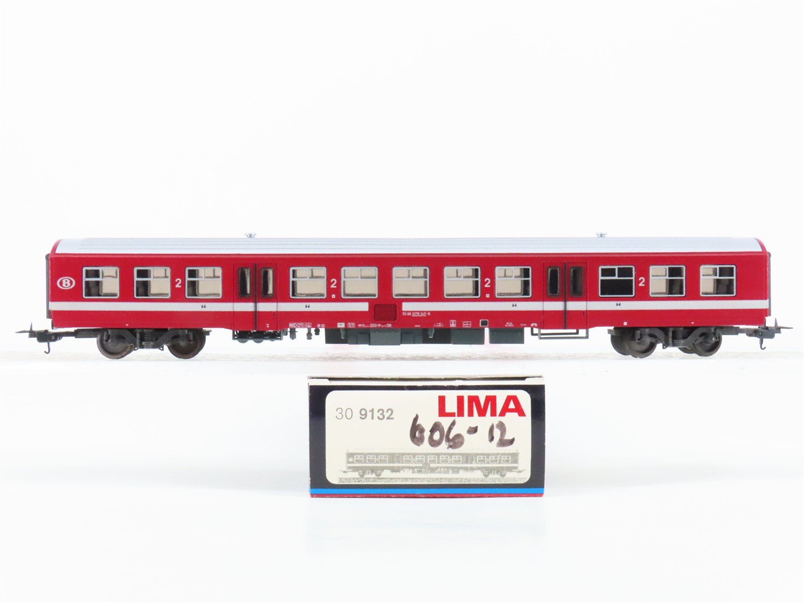 HO Scale Lima 309132 SNCB Belgian National 2nd Class Passenger Car #345-6
