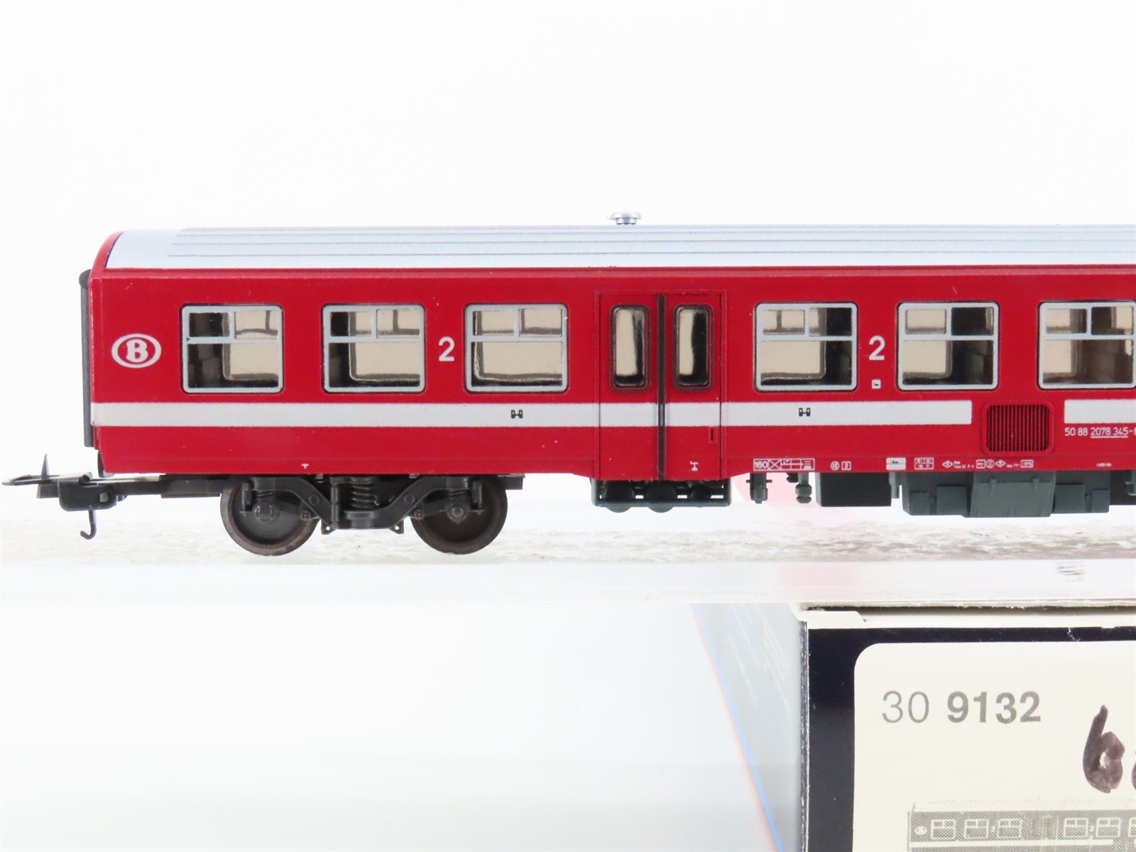 HO Scale Lima 309132 SNCB Belgian National 2nd Class Passenger Car #345-6
