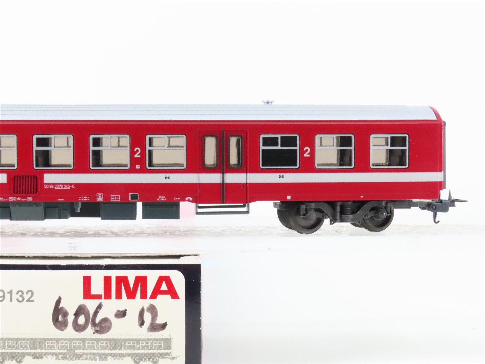 HO Scale Lima 309132 SNCB Belgian National 2nd Class Passenger Car #345-6