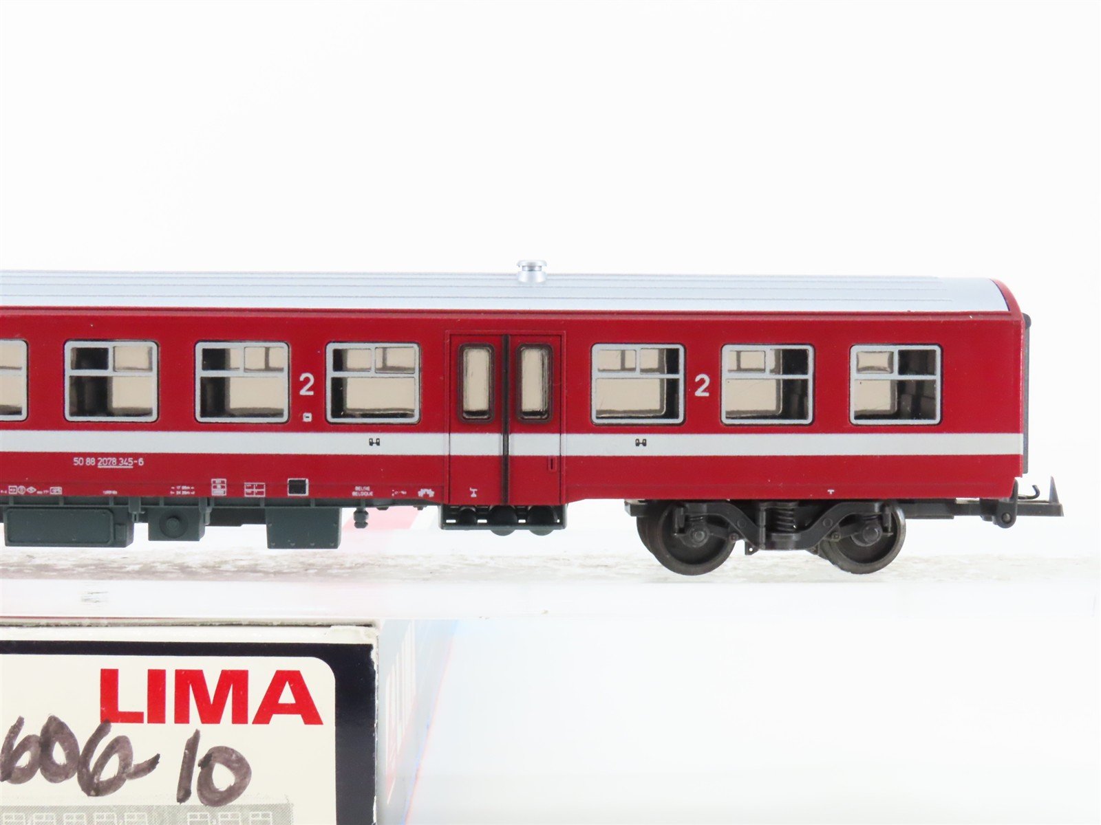 HO Scale Lima 309132 SNCB Belgian National 2nd Class Passenger Car #345-6