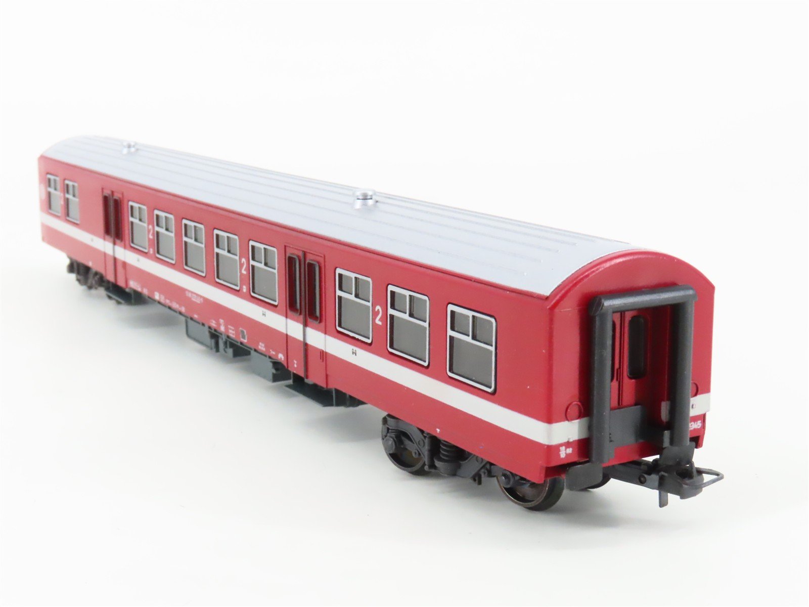 HO Scale Lima 309132 SNCB Belgian National 2nd Class Passenger Car #345-6