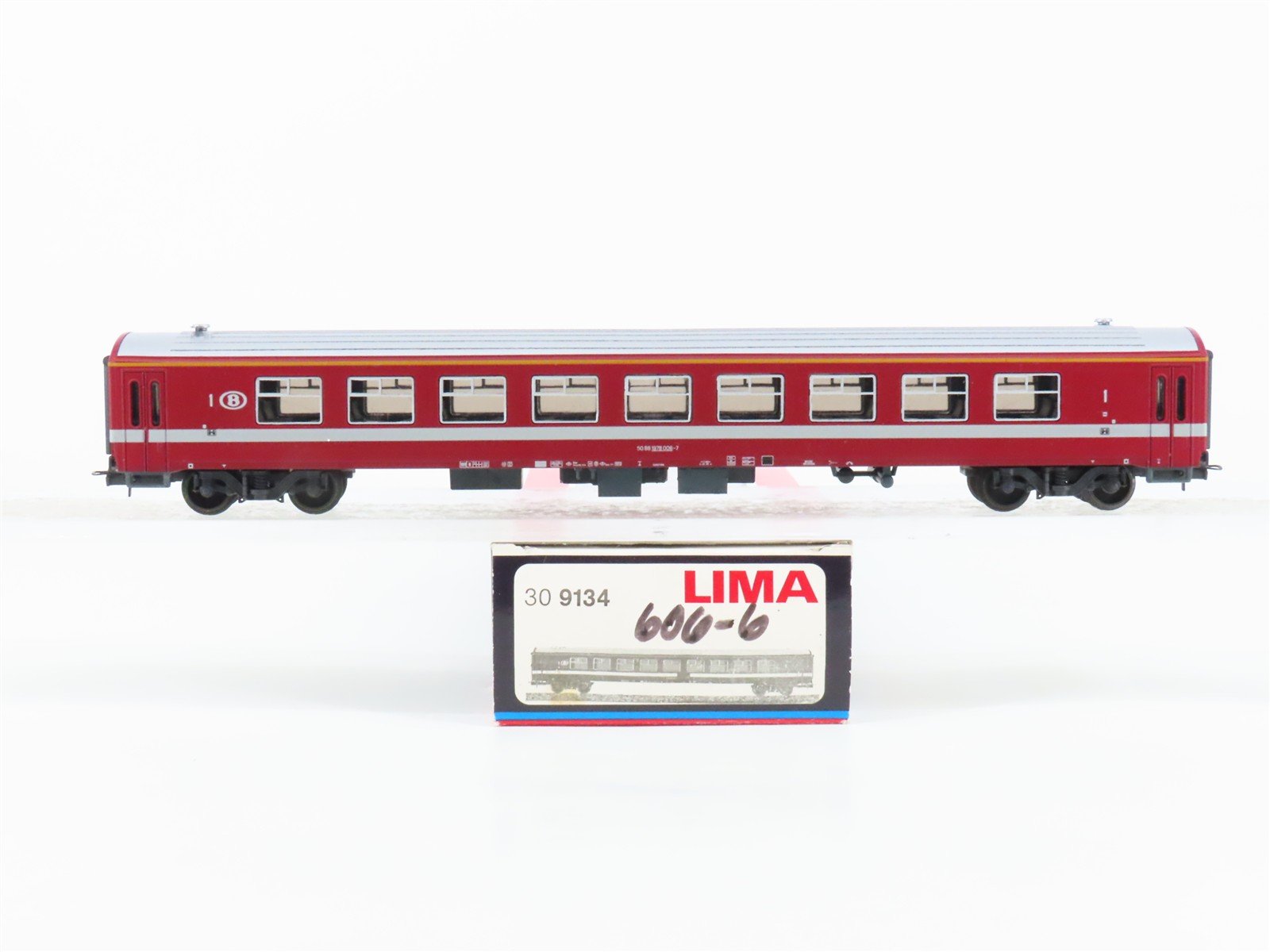 HO Scale Lima 309134 SNCB Belgian National 1st Class Passenger Car #006-7