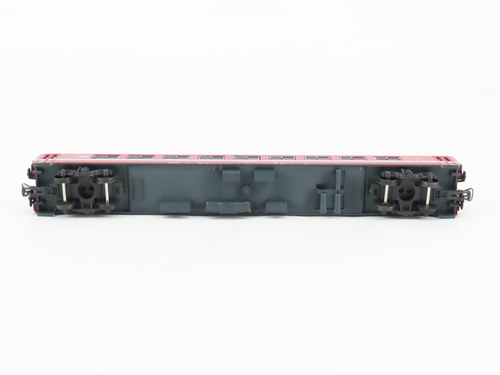 HO Scale Lima 309134 SNCB Belgian National 1st Class Passenger Car #006-7