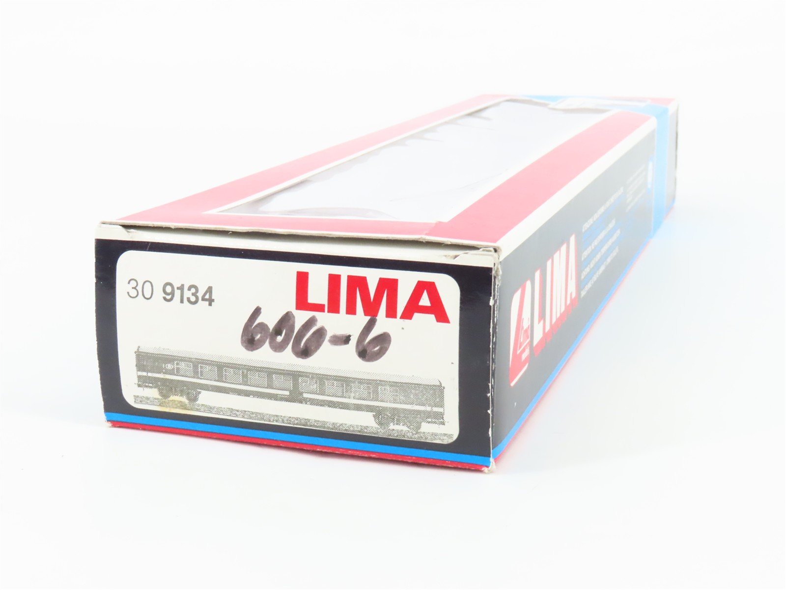 HO Scale Lima 309134 SNCB Belgian National 1st Class Passenger Car #006-7
