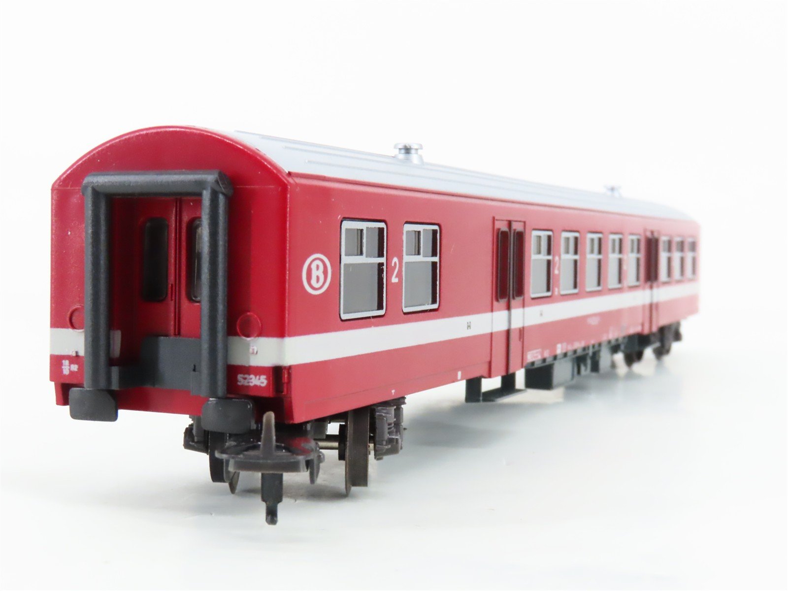 HO Scale Lima 309132 SNCB Belgian National 2nd Class Passenger Car #345-6
