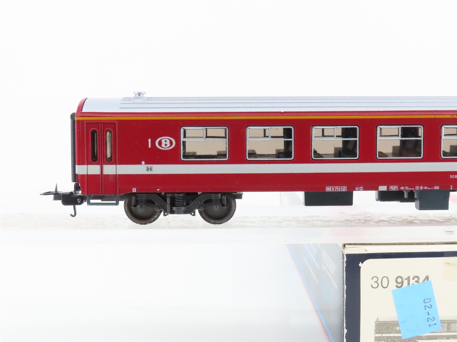 HO Scale Lima 309134 SNCB Belgian National 1st Class Passenger Car #006-7