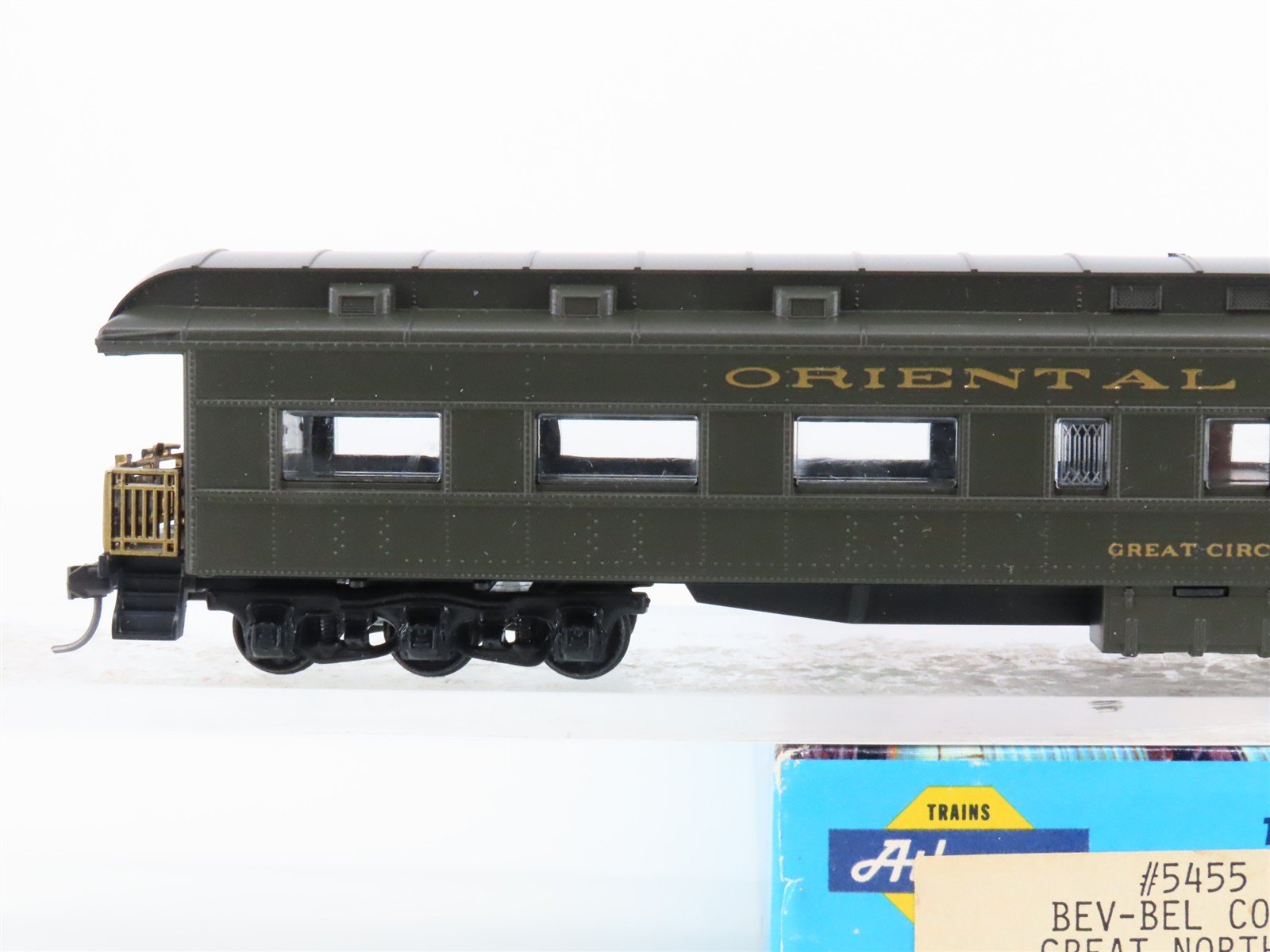 HO Athearn/Bev-Bel GN Oriental Limited Observation Passenger Car 
