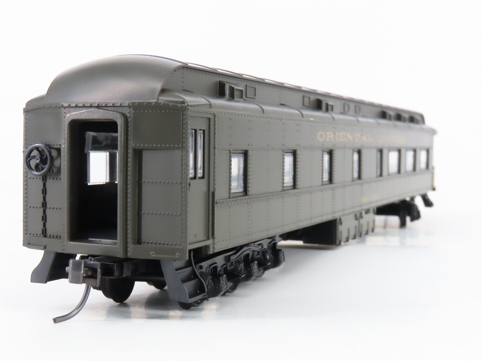 HO Athearn/Bev-Bel GN Oriental Limited Observation Passenger Car 