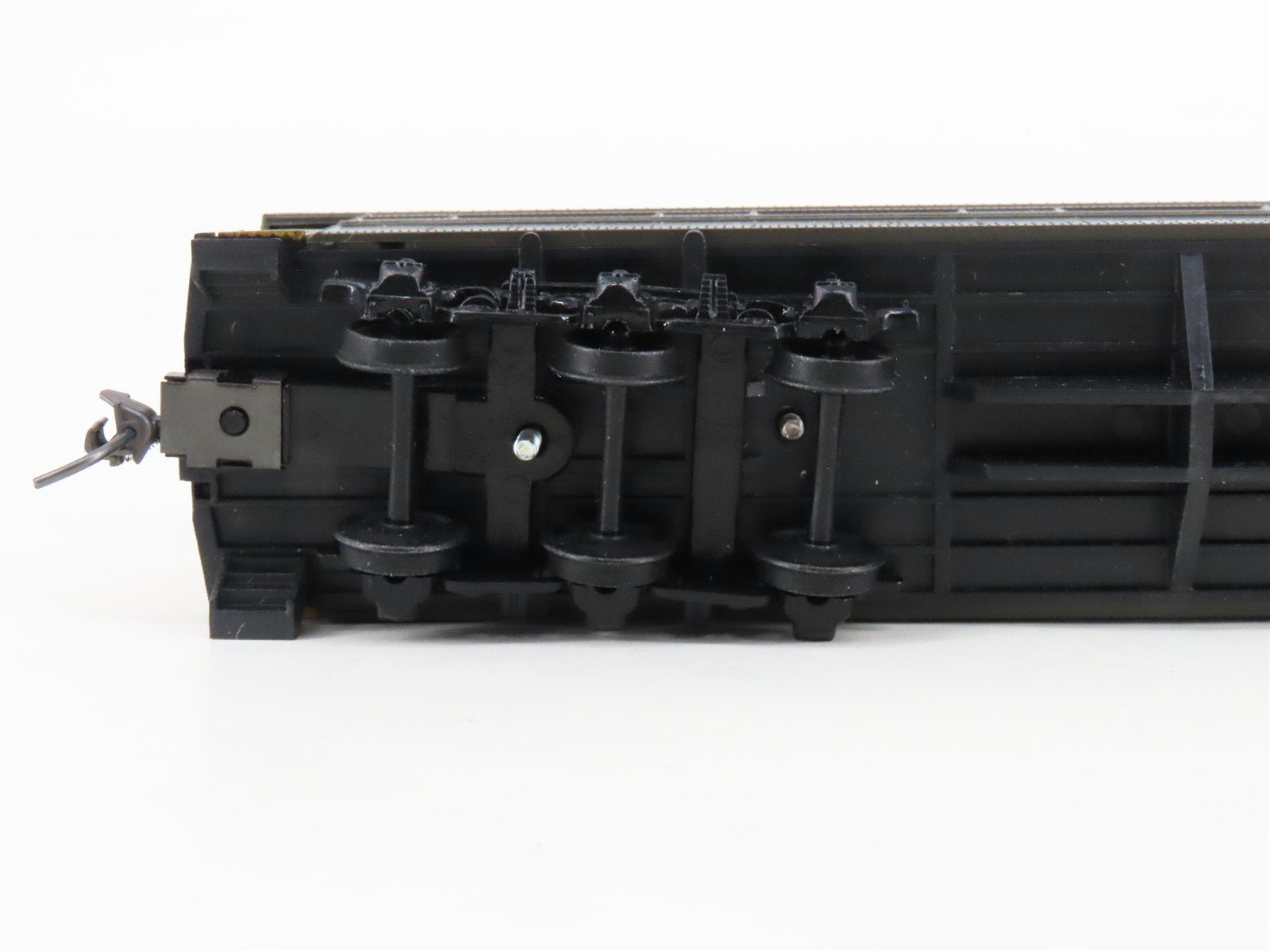 HO Athearn/Bev-Bel GN Oriental Limited Observation Passenger Car 