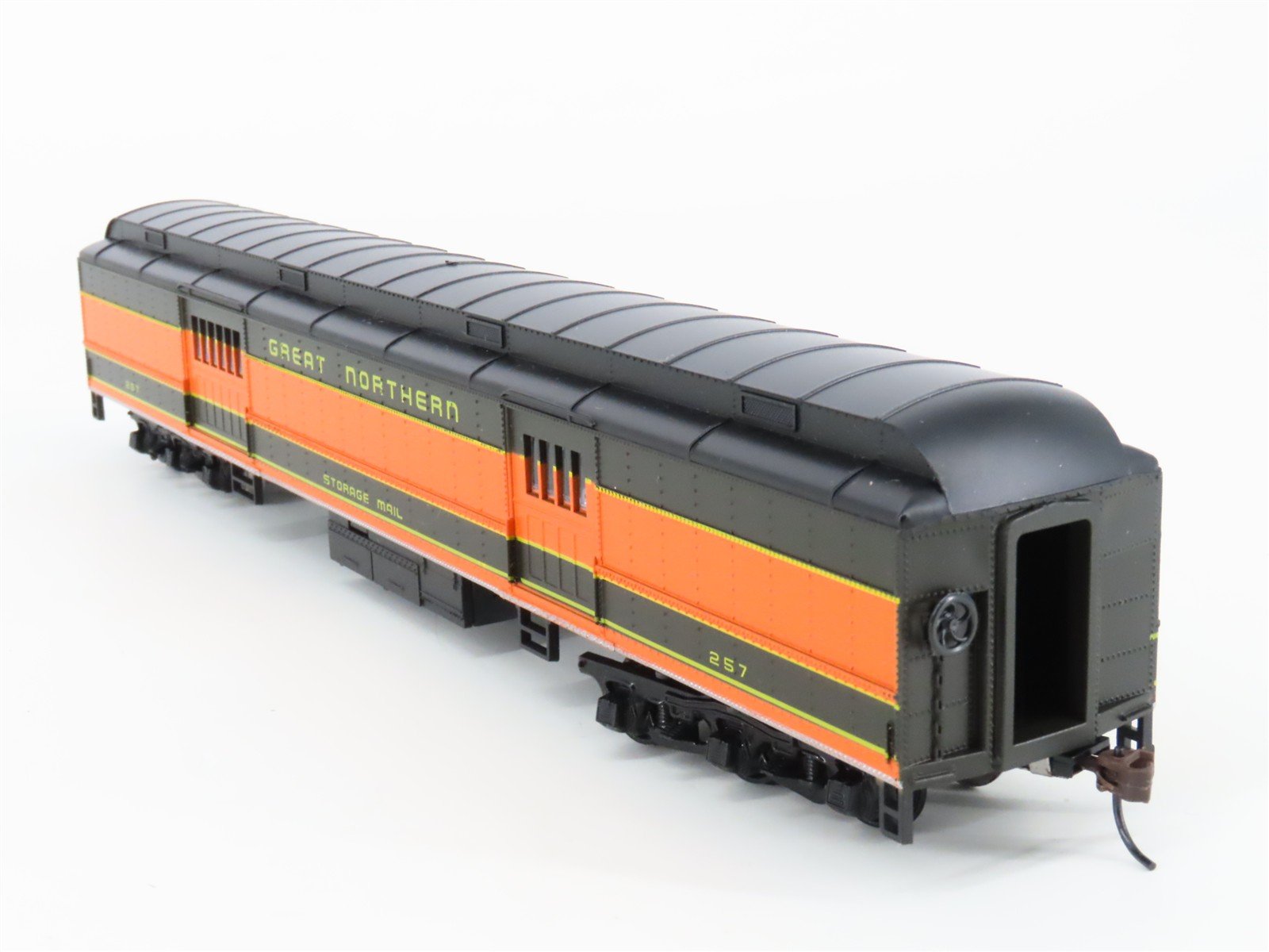 HO Scale Athearn 2403 GN Great Northern RPO Passenger Car #30