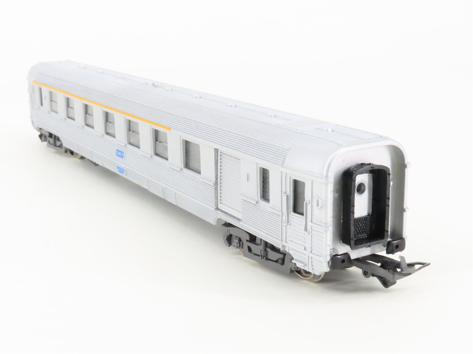 HO Scale Jouef 4693 SNCF French National 1st Class Coach Passenger Car #816.9