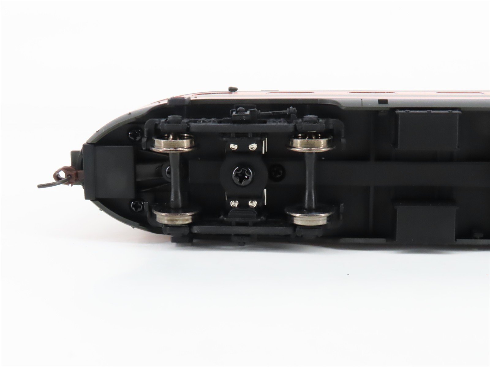 HO Scale Walthers 932-9038 GN Empire Builder Lounge-Obs Passenger Car
