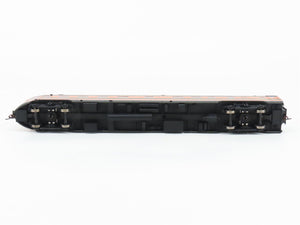 HO Scale Walthers 932-9038 GN Empire Builder Lounge-Obs Passenger Car