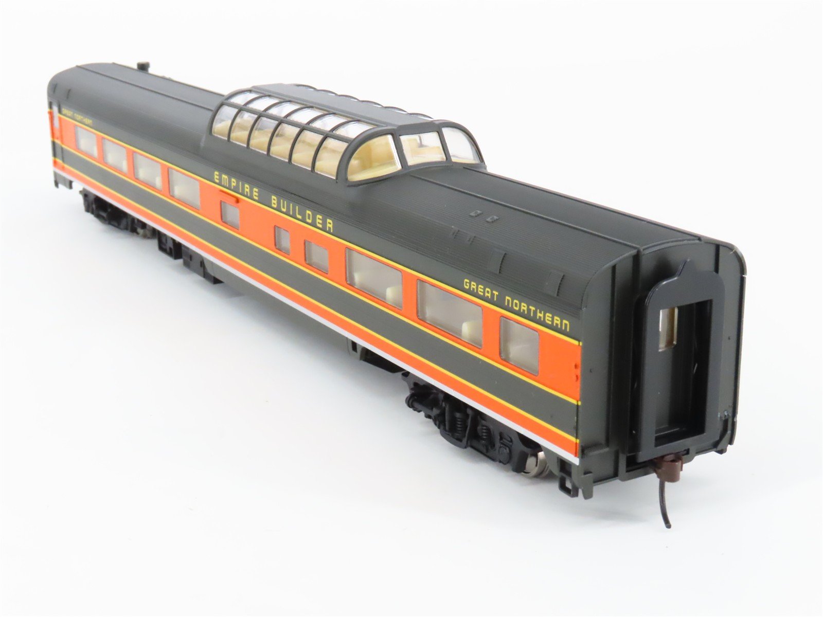 HO Scale Walthers 932-9039 GN Empire Builder Vista Dome Passenger Car