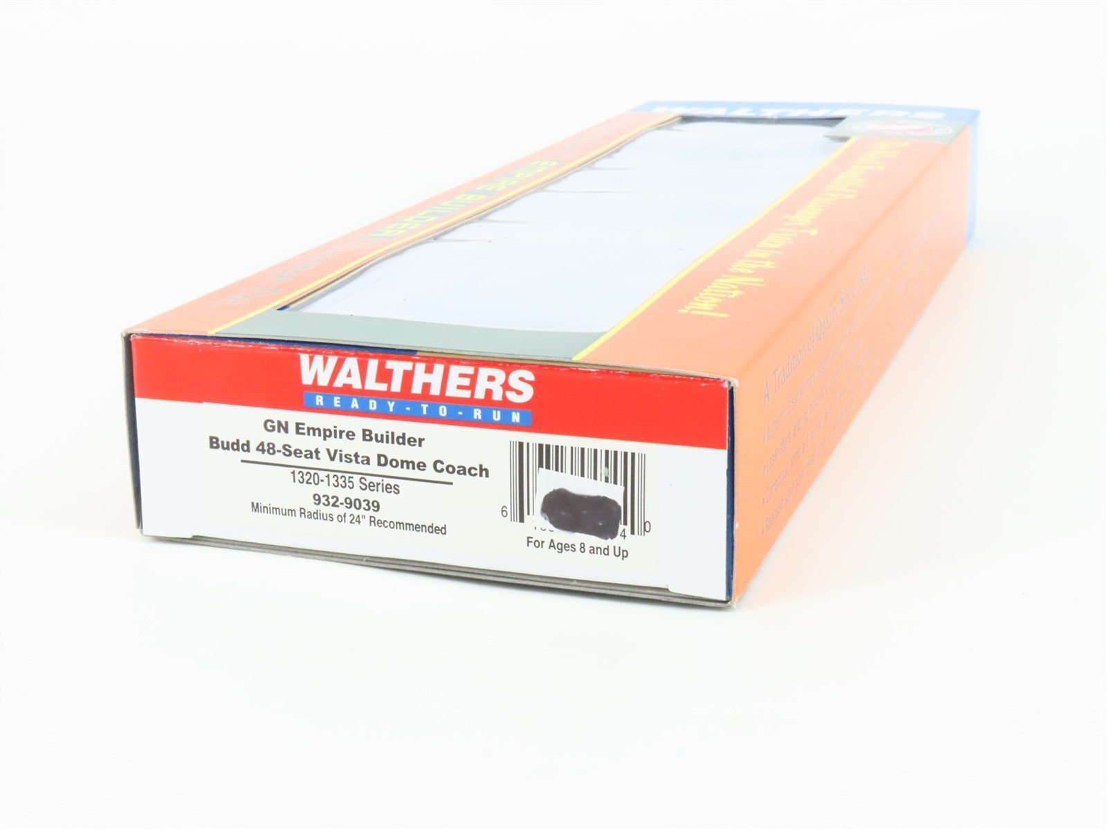 HO Scale Walthers 932-9039 GN Empire Builder Vista Dome Passenger Car