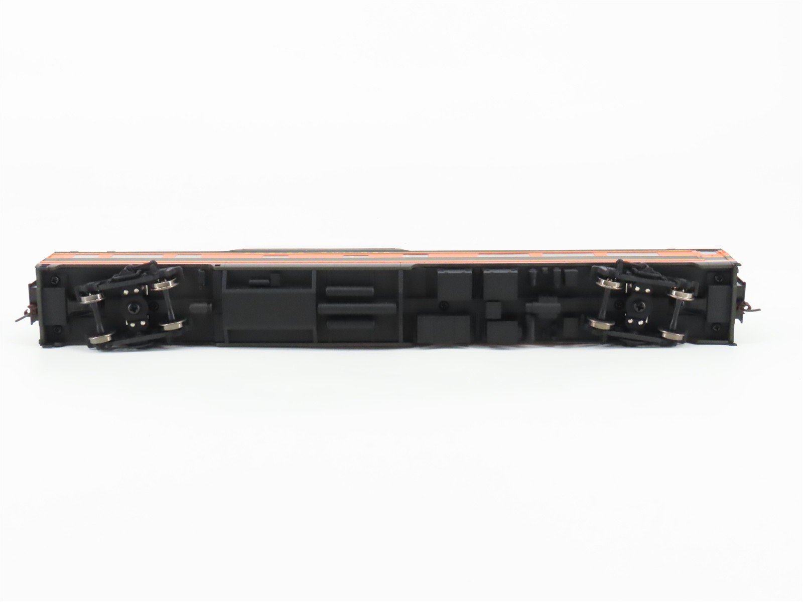 HO Scale Walthers 932-9039 GN Empire Builder Vista Dome Passenger Car