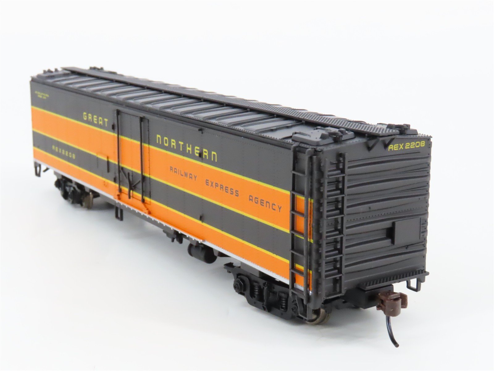 HO Scale Walthers 932-6045 REX Great Northern 50' Express Reefer Car #2208