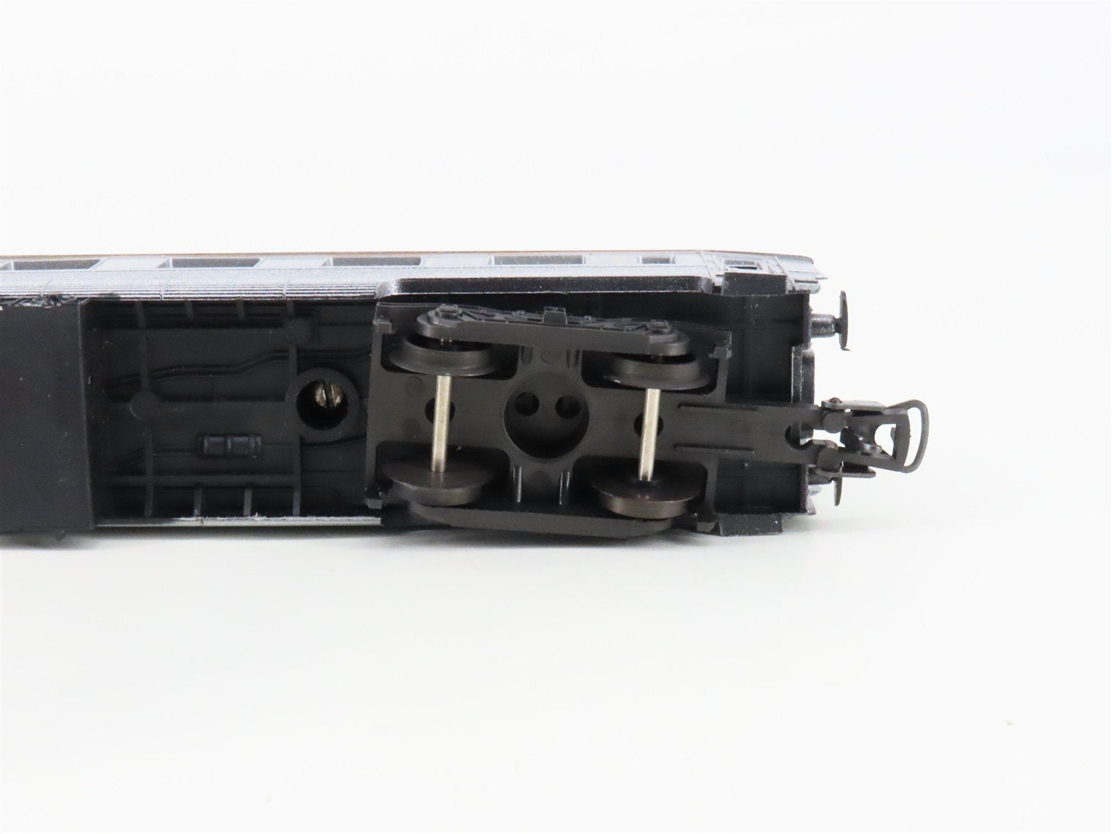 HO Scale Lima 9113 SNCF French National 1st Class Passenger Car
