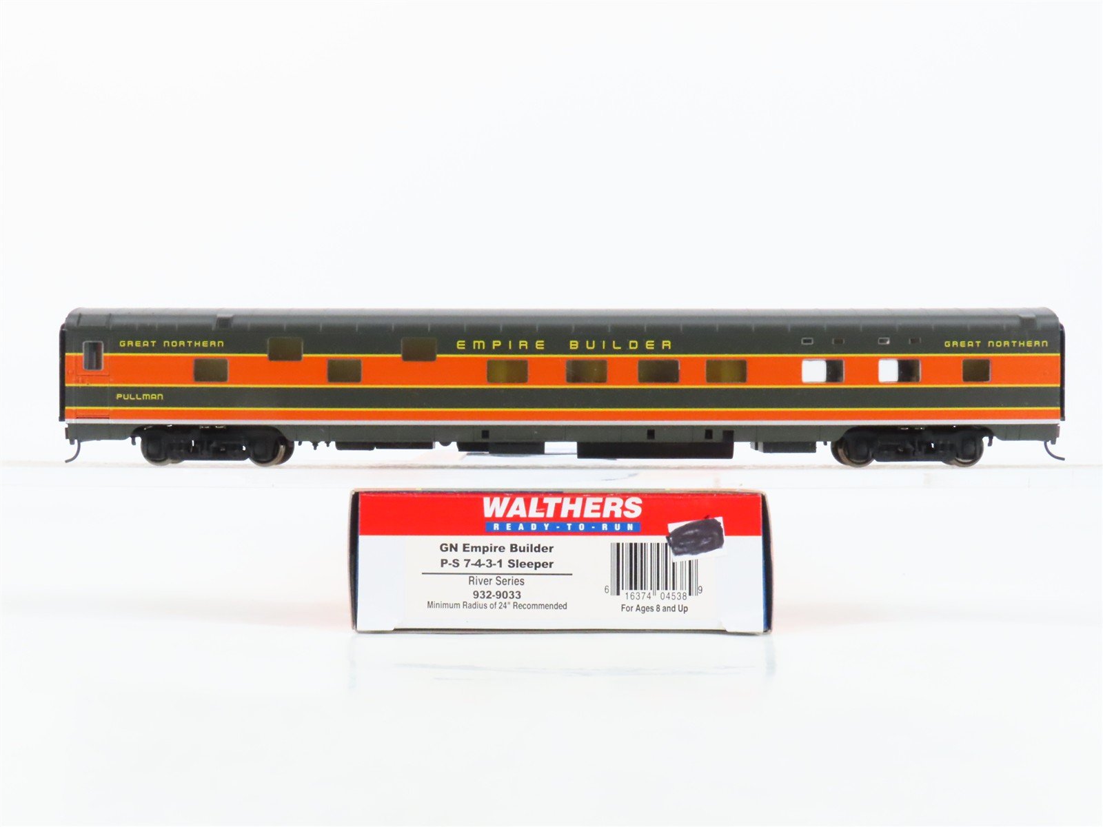 HO Scale Walthers 932-9057 GN Empire Builder P-S 7-4-3-1 Sleeper Passenger Car