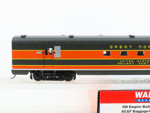HO Scale Walthers 932-9032 GN Empire Builder Baggage-Mail Passenger Car