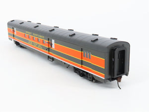 HO Scale Walthers 932-9032 GN Empire Builder Baggage-Mail Passenger Car