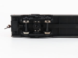 HO Scale Walthers 932-9032 GN Empire Builder Baggage-Mail Passenger Car