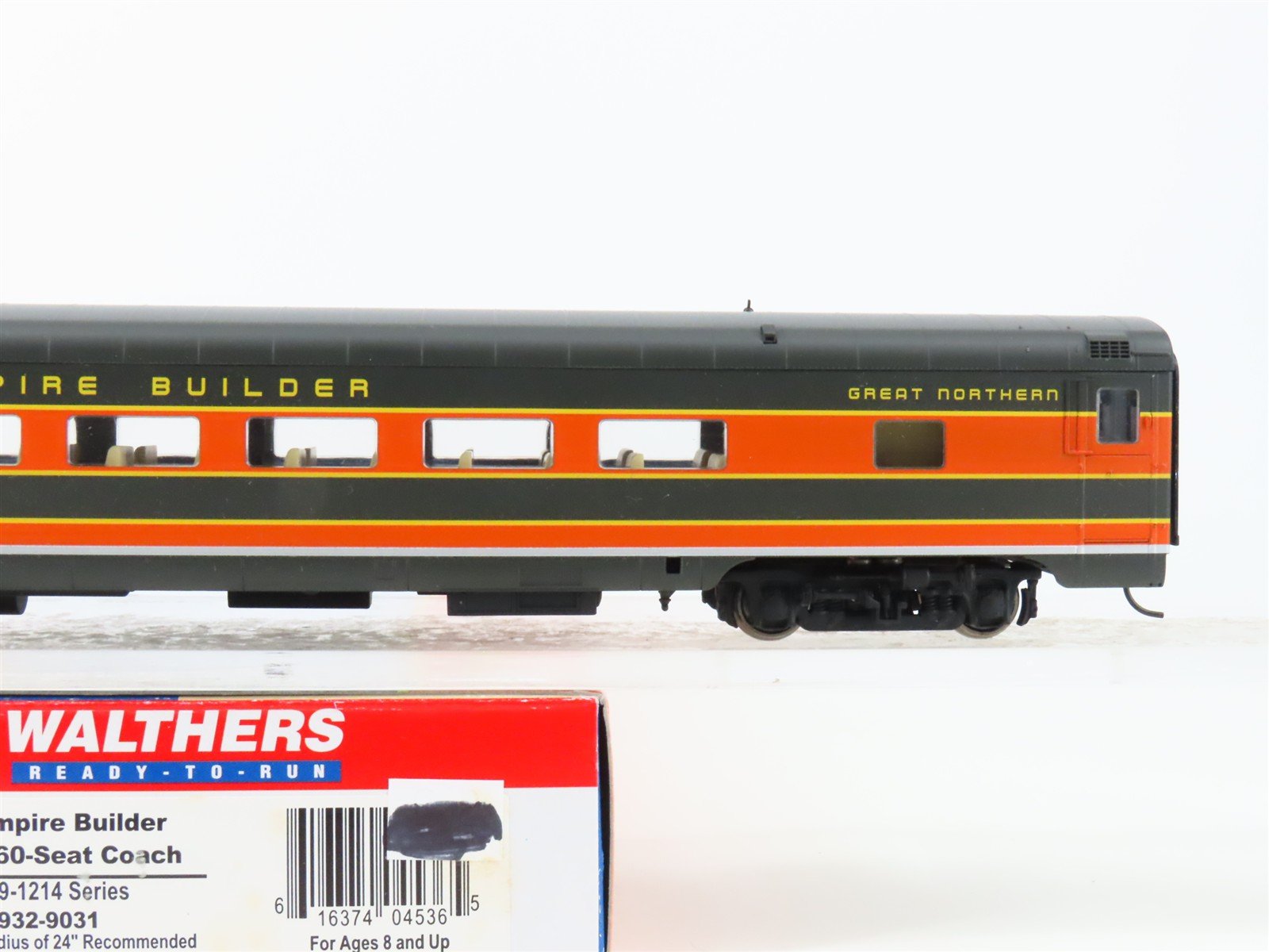 HO Scale Walthers 932-9031 GN Empire Builder AC&F 60-Seat Coach Passenger Car