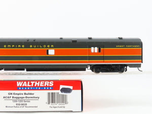 HO Scale Walthers 932-9035 GN Empire Builder AC&F 60-Seat Coach Passenger Car