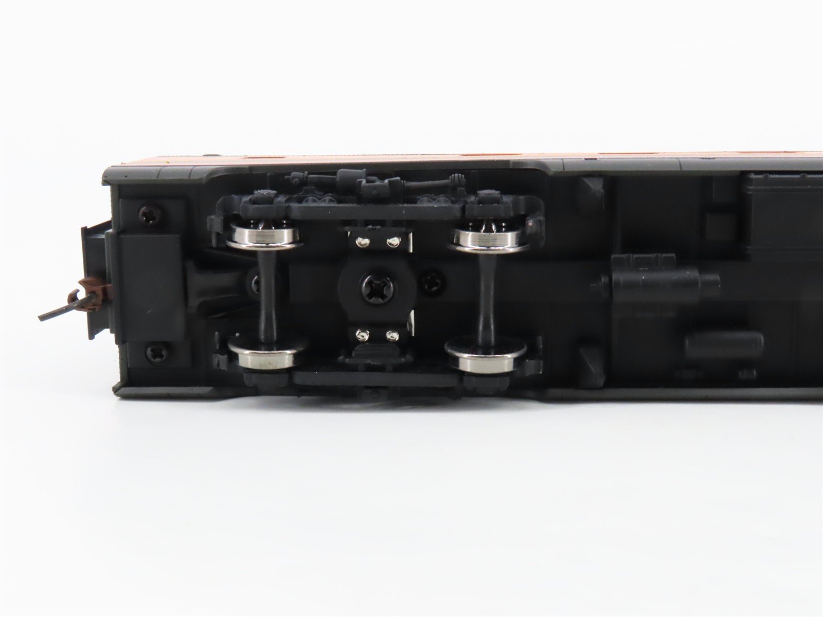 HO Scale Walthers 932-9035 GN Empire Builder AC&F 60-Seat Coach Passenger Car