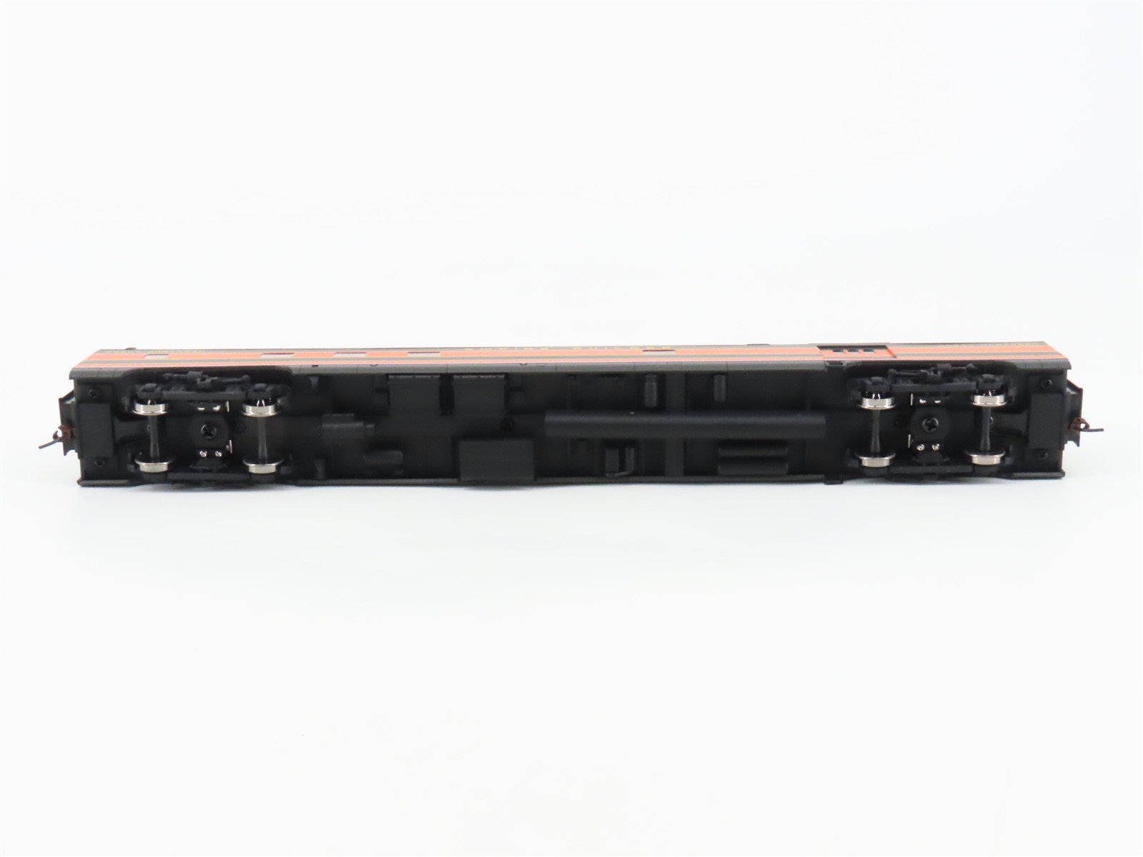 HO Scale Walthers 932-9035 GN Empire Builder AC&F 60-Seat Coach Passenger Car
