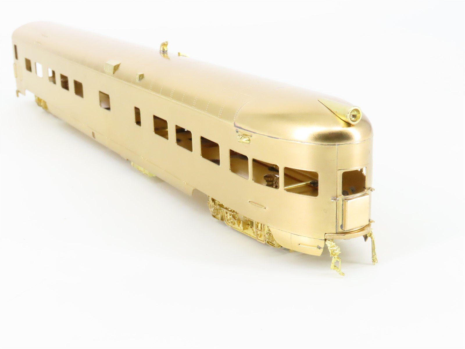 HO Scale Palace Car 1147 Unpainted BRASS Streamlined Diner/Obs Passenger Car