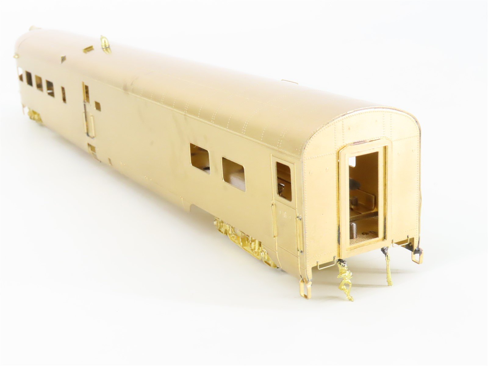 HO Scale Palace Car 1147 Unpainted BRASS Streamlined Diner/Obs Passenger Car