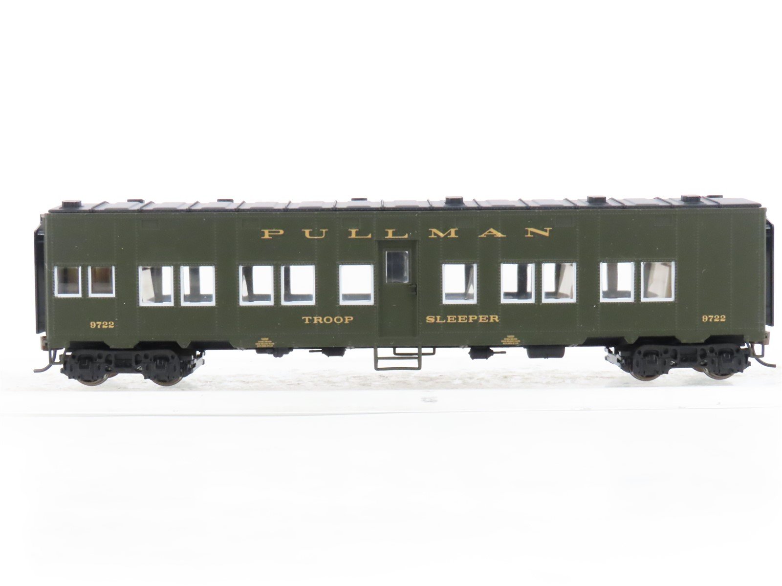 HO Scale Walthers P-S Troop Sleeper Passenger Car #9722