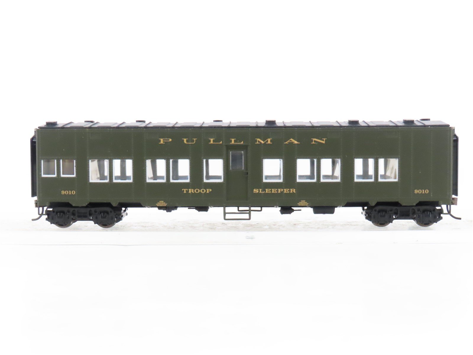 HO Scale Walthers P-S Troop Sleeper Passenger Car #9010
