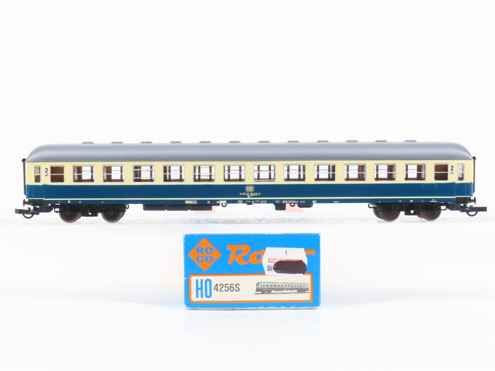 HO Scale Roco 4256S DB Deutsche Bahn 2nd Class Passenger Car #612-8