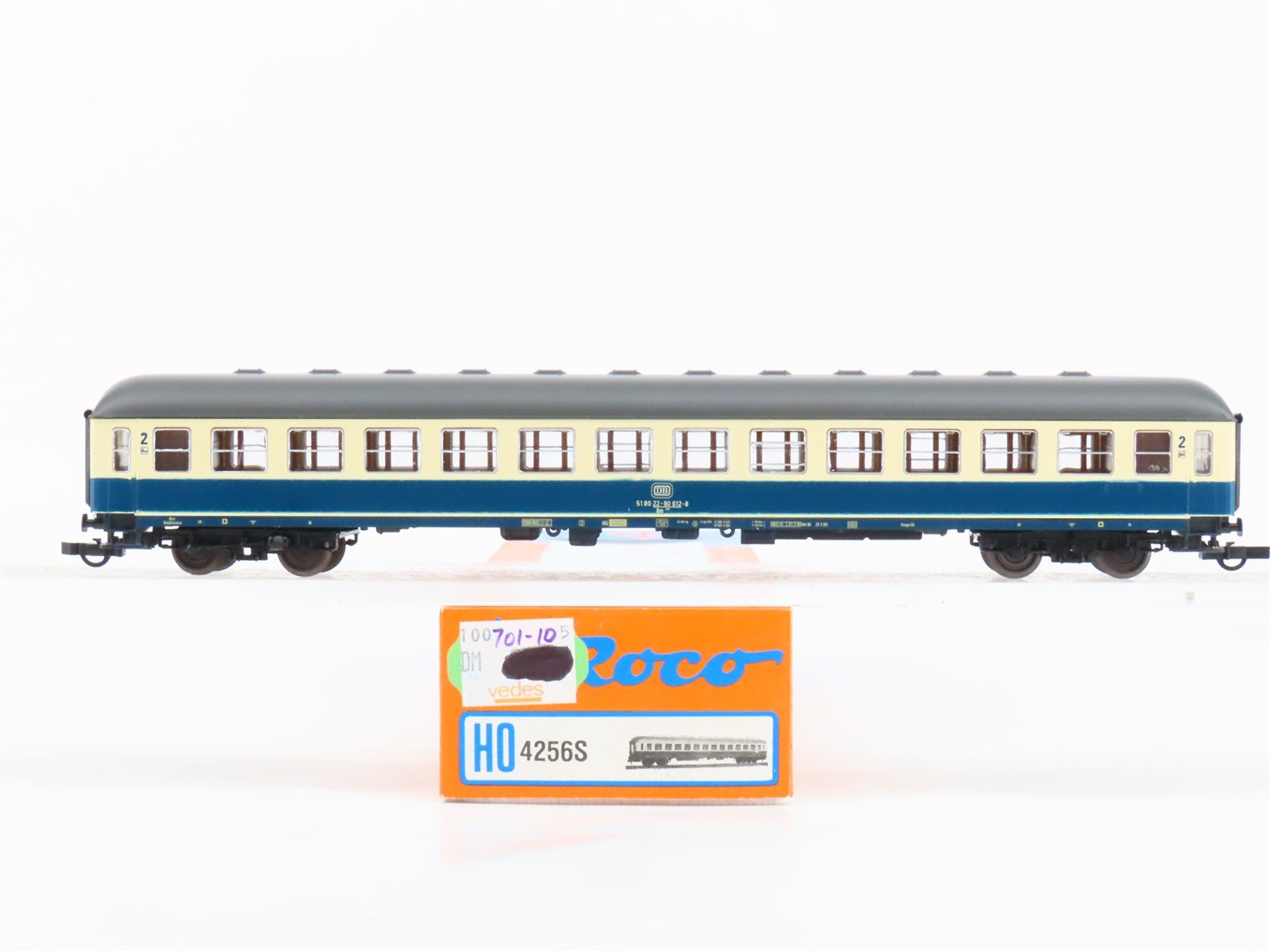 HO Scale Roco 4256S DB Deutsche Bahn 2nd Class Passenger Car #612-8