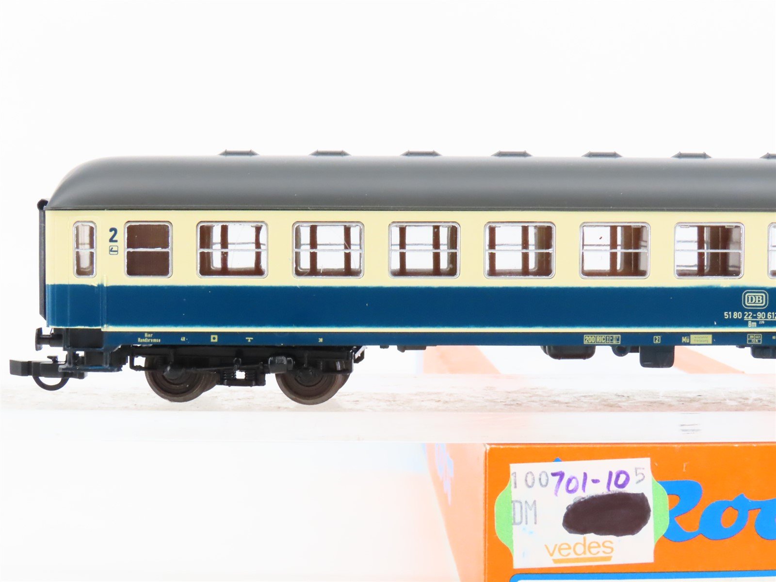 HO Scale Roco 4256S DB Deutsche Bahn 2nd Class Passenger Car #612-8
