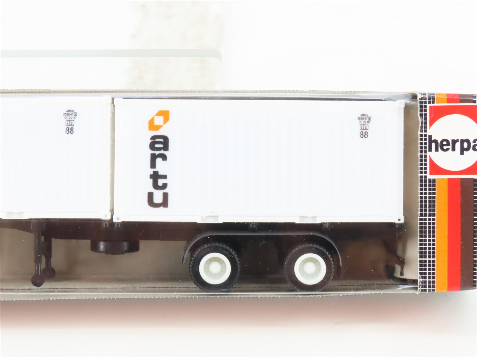HO Scale Herpa Orange Tractor Trailer w/2 Artu Containers