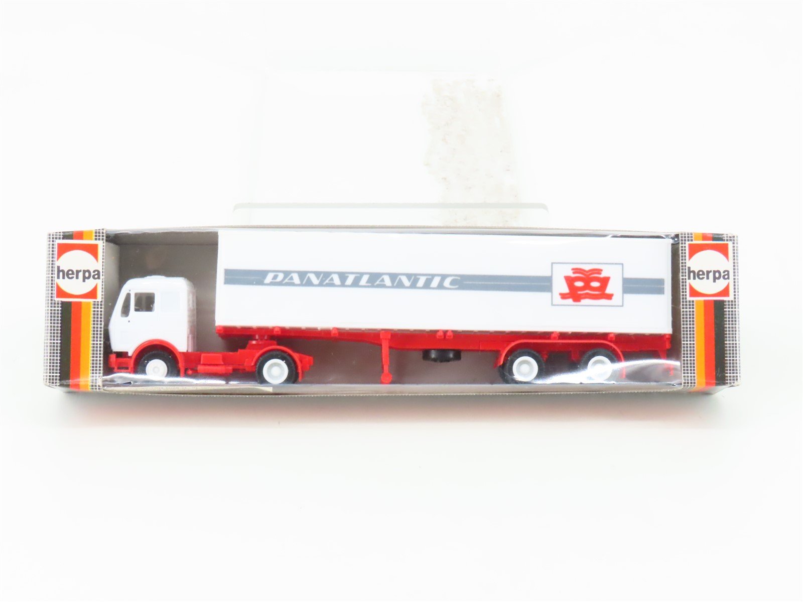 HO Scale Herpa White Tractor Trailer w/ Panatlantic Container