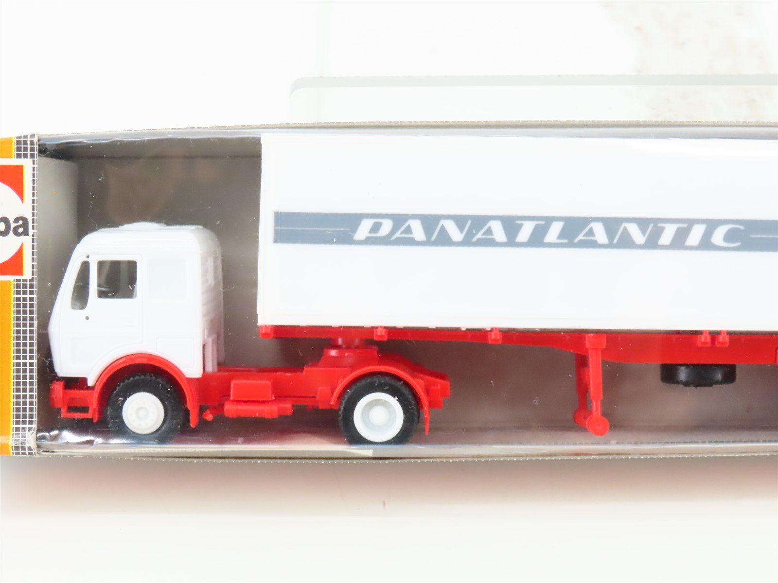 HO Scale Herpa White Tractor Trailer w/ Panatlantic Container