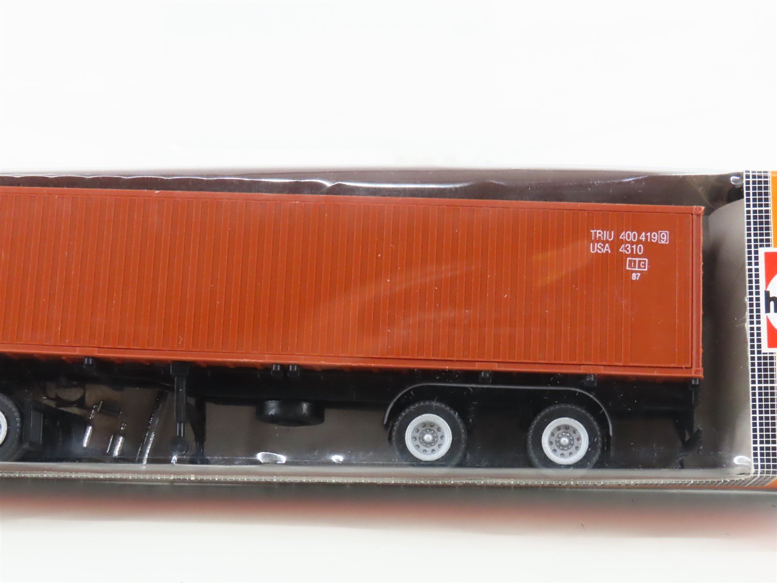 HO Scale Herpa 854223 Gray & Striped Tractor Trailer w/ Triton Container