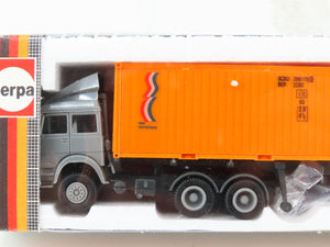 HO Scale Herpa 816220 Gray Tract Trailer w/ 2 Containers
